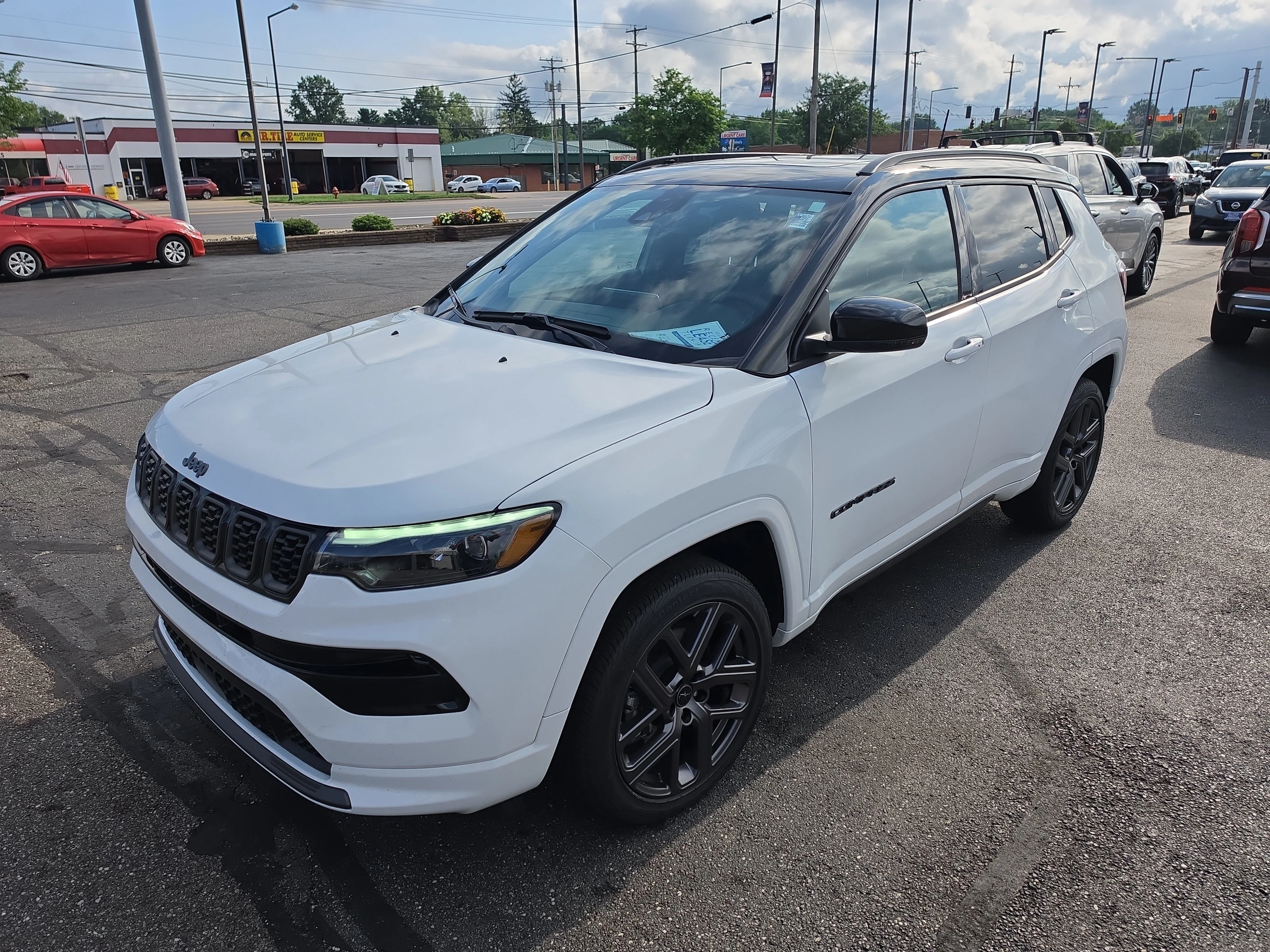 Used 2025 Bright White Clearcoat Jeep Limited image 7