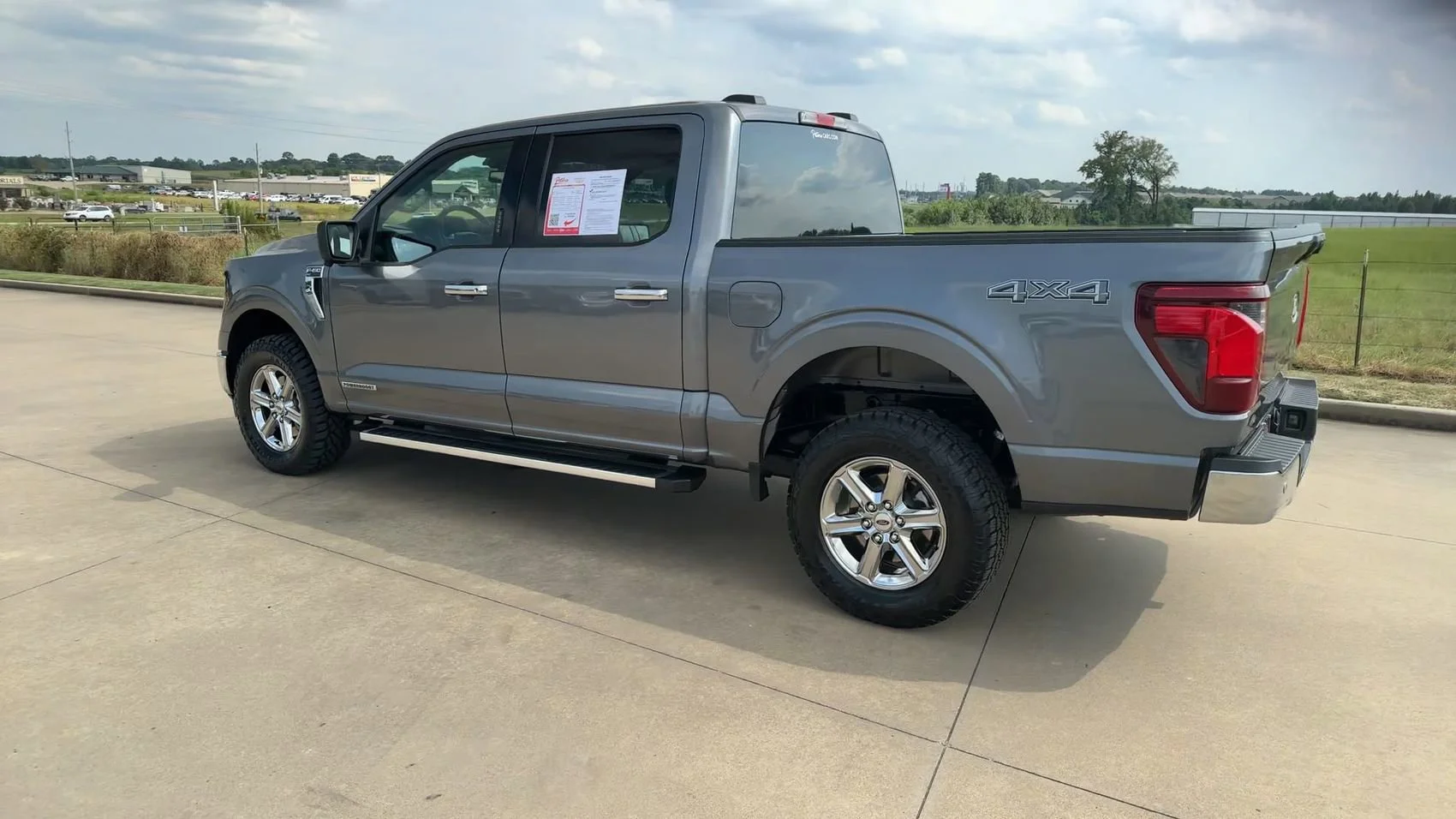 2024 Ford F-150 XLT - Photo 6
