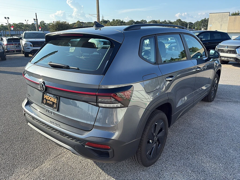 Certified Used 2025 Platinum Gray Metallic Volkswagen S FWD image 5