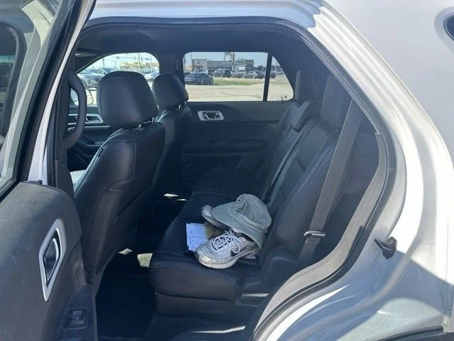 Used 2015 White Ford XLT image 7
