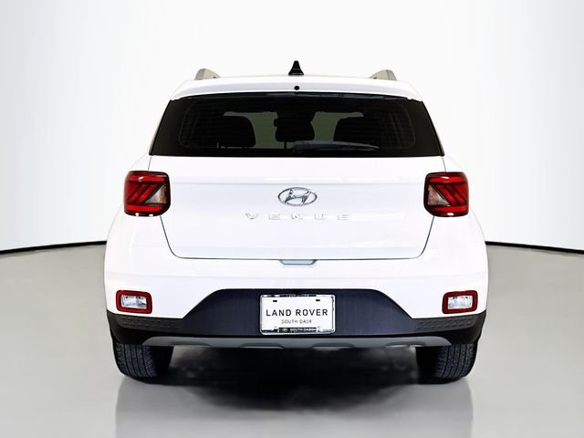 Used 2022 White Hyundai SEL image 6