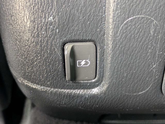 Used 2019 Black INFINITI LUXE image 15