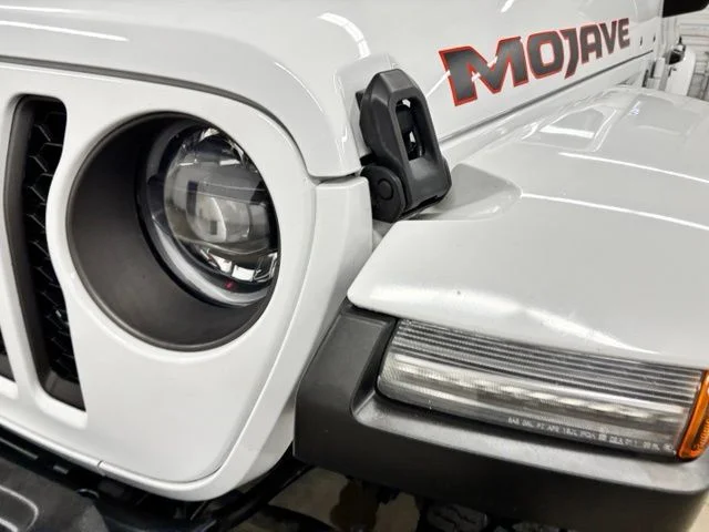 Used 2023 White Jeep Mojave image 13