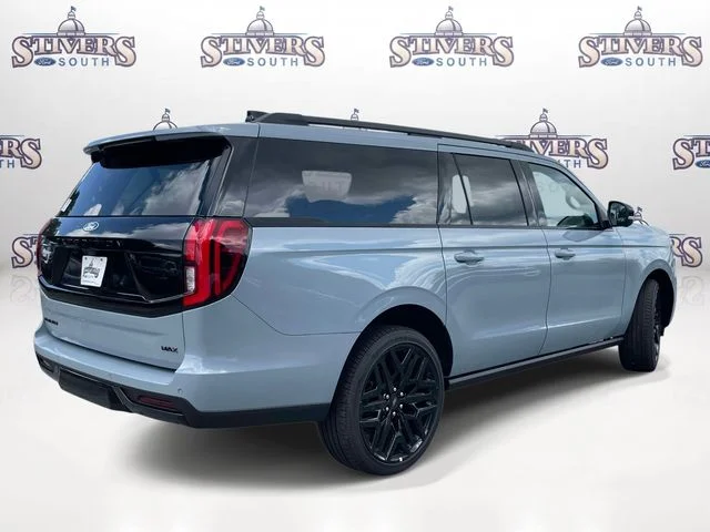 New 2027 Glacier Gray Metallic Tri-Coat Ford Platinum image 2