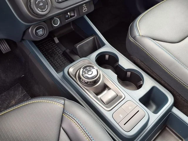 New 2025 Carbonized Gray Metallic Ford Lobo High image 14