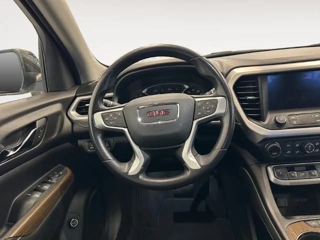 Used 2023 White GMC SLE image 12