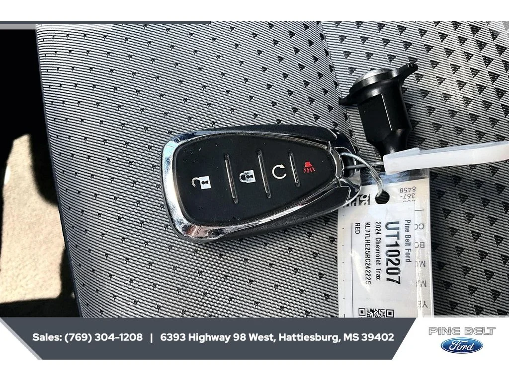Used 2024 Crimson Metallic Chevrolet LT image 10