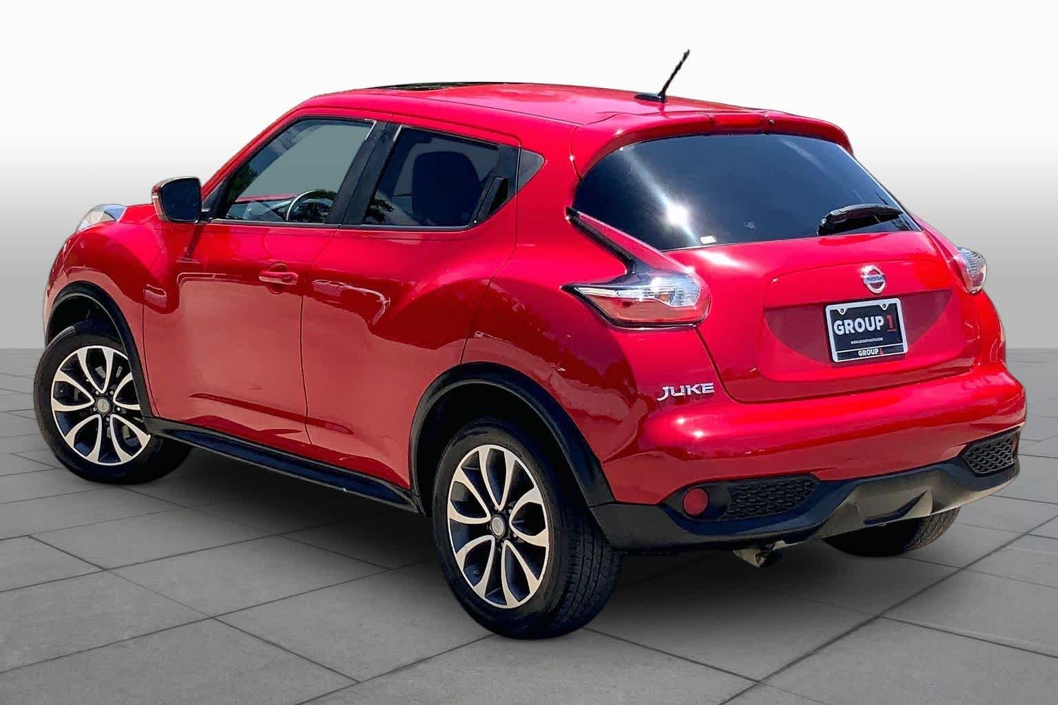 Used 2017 Red Alert Nissan SV image 11
