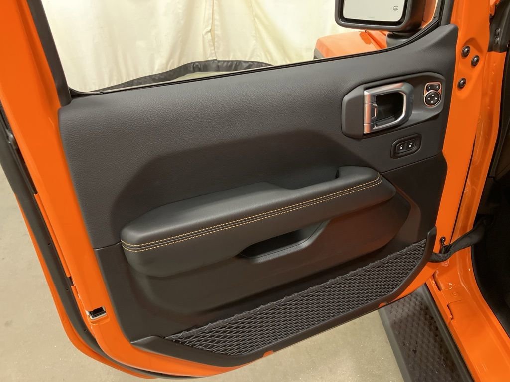 New 2026 Joose Exterior Paint Jeep Sahara image 11