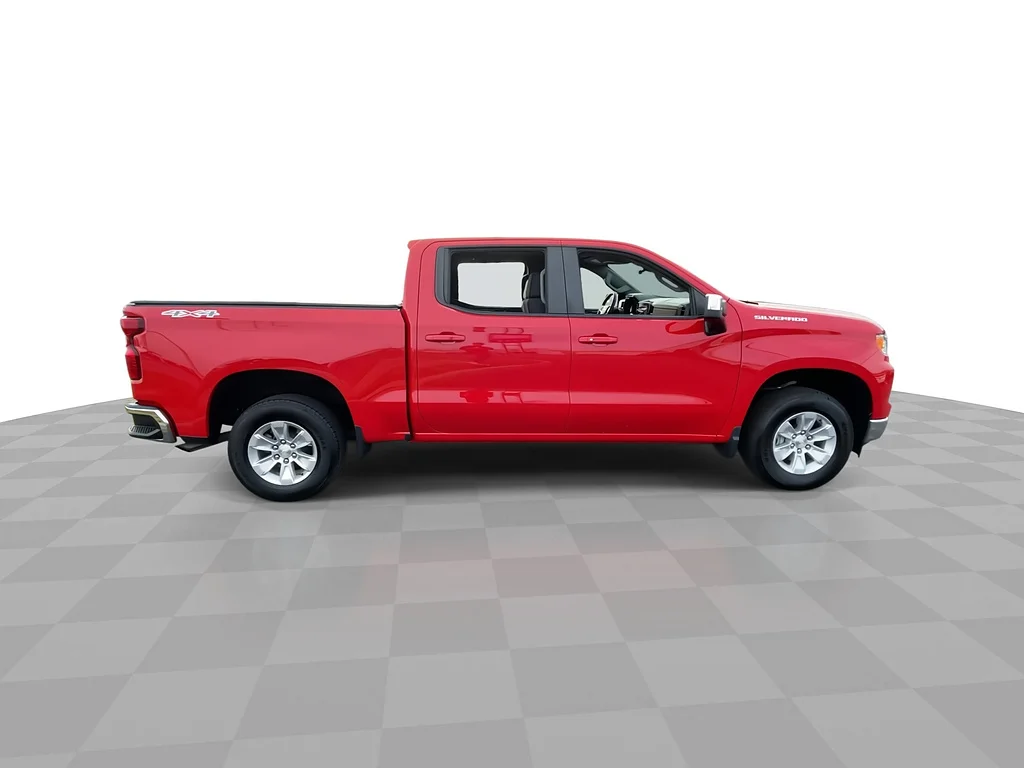 Used 2024 RED Chevrolet LT image 2