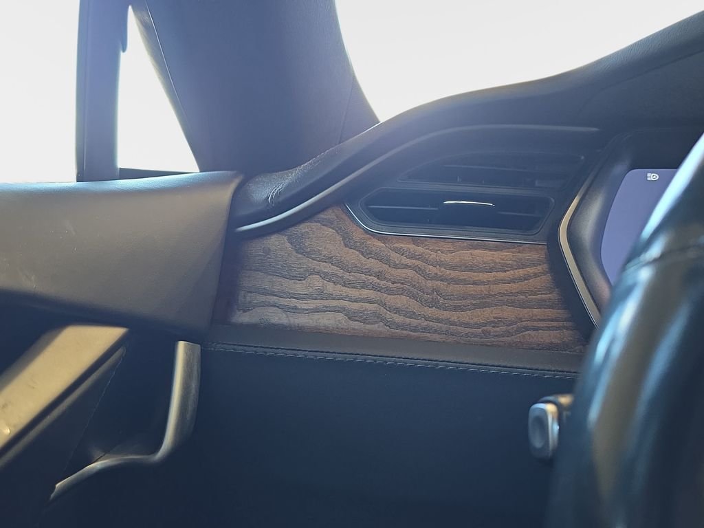 Used 2021  Tesla Long Range image 27