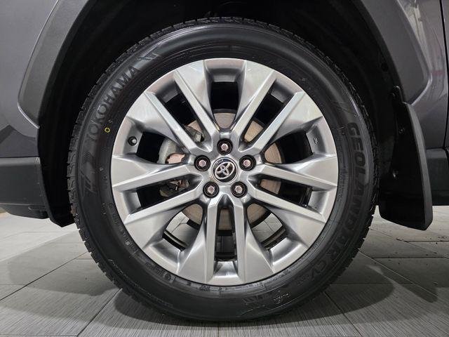 Certified Used 2024 MAGNETIC GRAY MET. Toyota  image 22