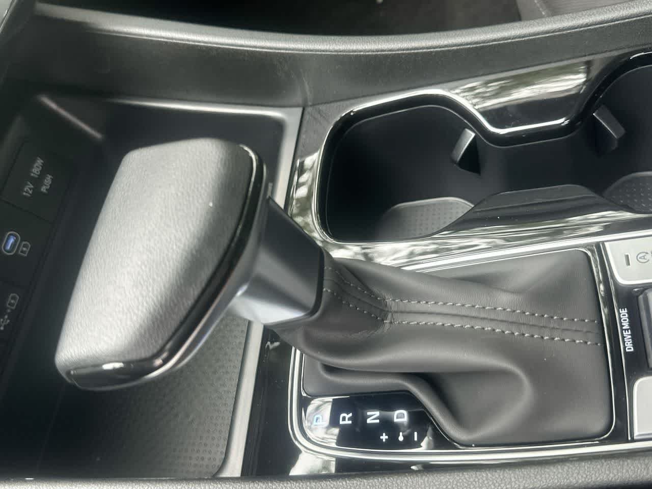 New 2026 Phantom Black Hyundai SEL FWD image 21