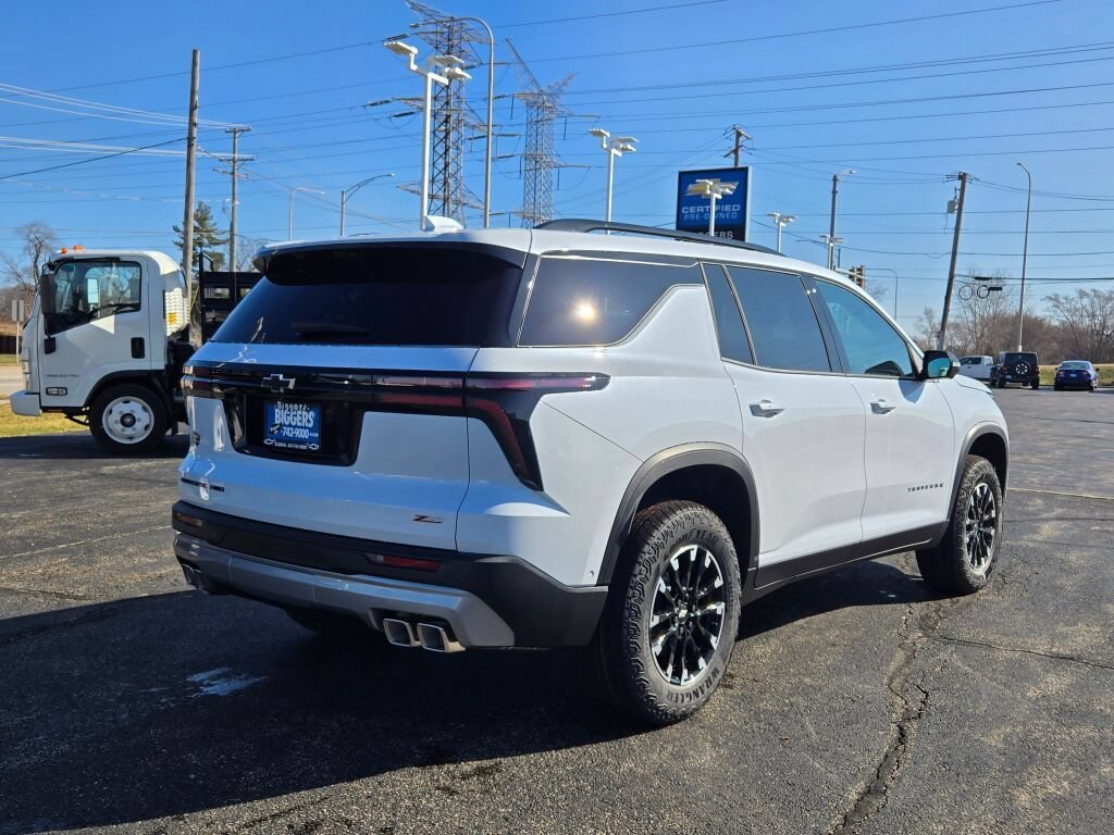 New 2026 Polar White Tricoat Chevrolet Z71 image 12