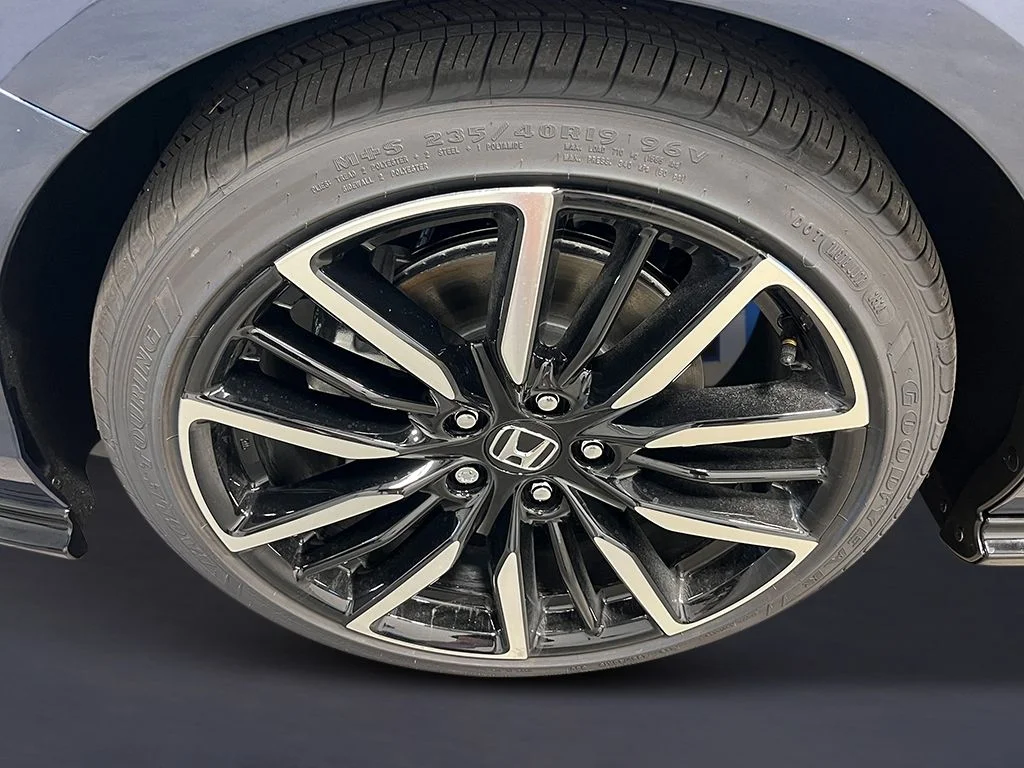New 2026 Canyon River Blue Metallic Honda Touring Hybrid image 11