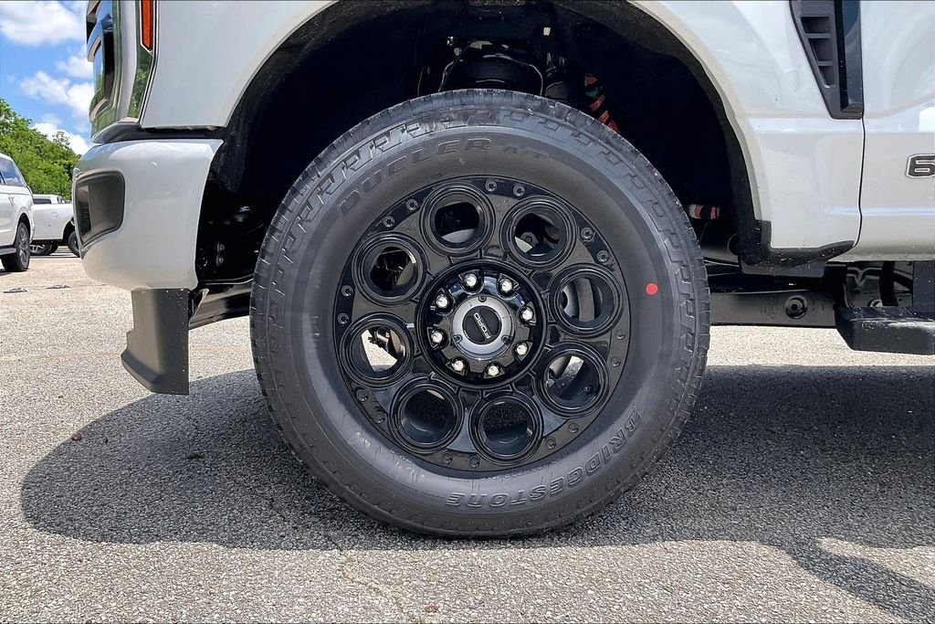 New 2026 Ford Super Duty F-250 Lariat 4D Crew Cab