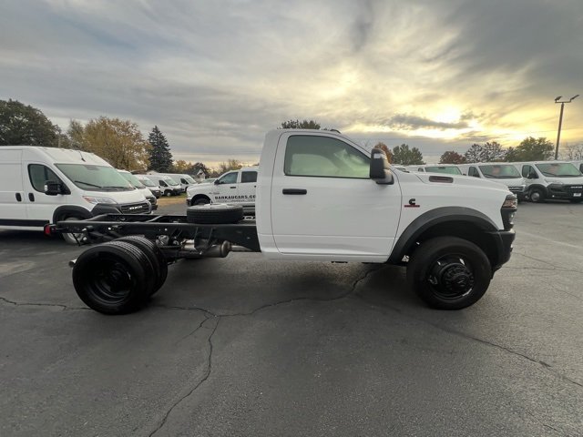 2025 Ram 4500 photo 2