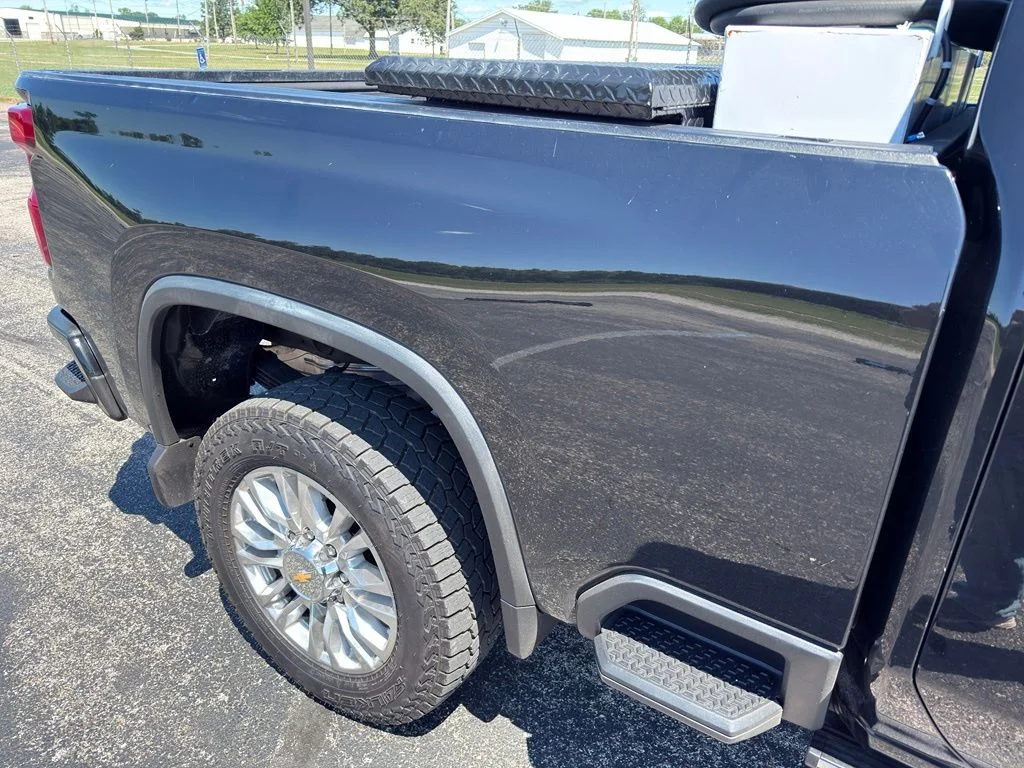Used 2022 Black Chevrolet High Country image 13