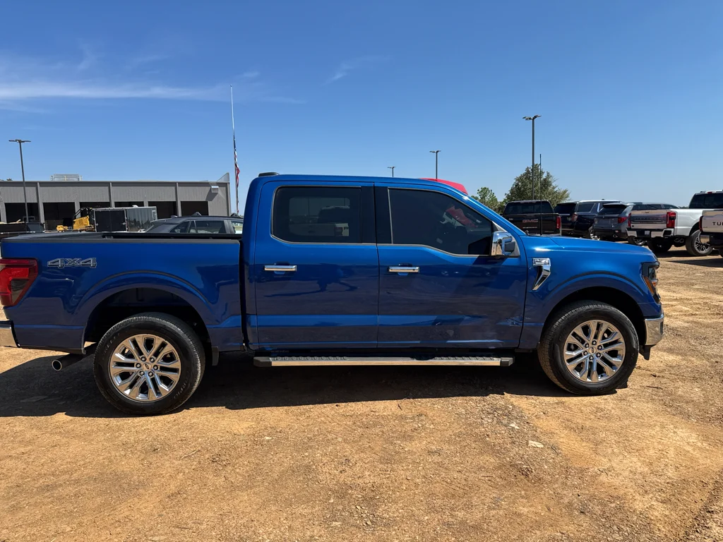 Certified Used 2024 Atlas Blue Metallic Ford XLT image 4