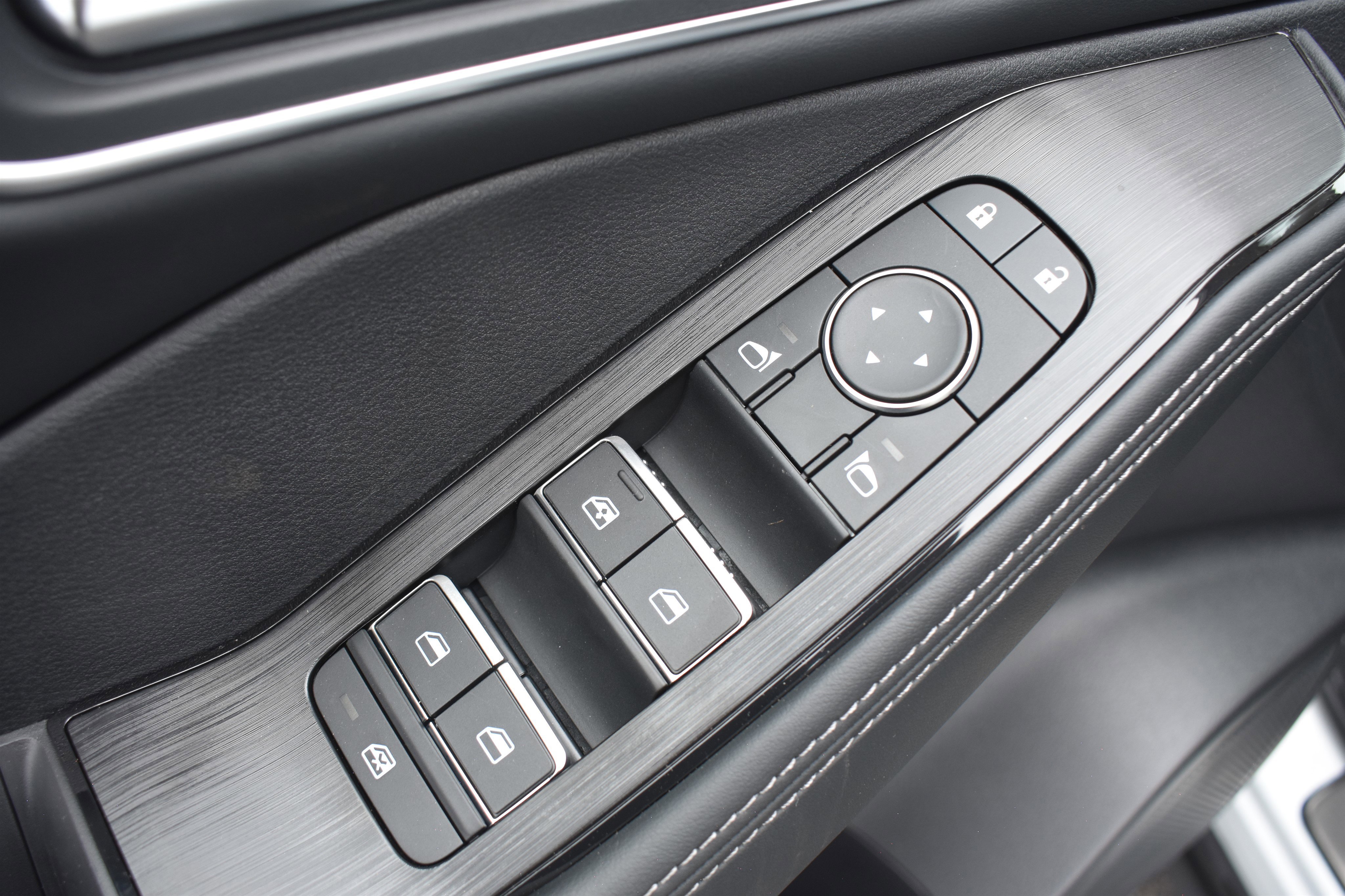 2026 Nissan Rogue Platinum - Photo 12