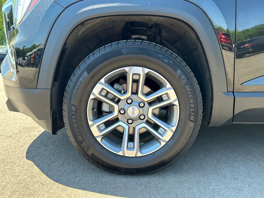 Used 2025 Ebony Twilight Metallic GMC Elevation image 9