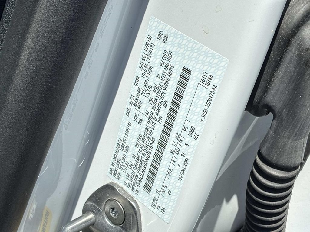 Used 2022 White Ford SE image 22