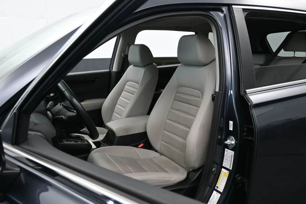 Used 2025 Gray Honda EX-L image 10