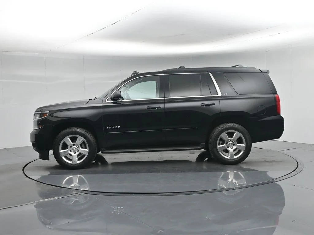 Used 2016 Black Chevrolet LS image 30