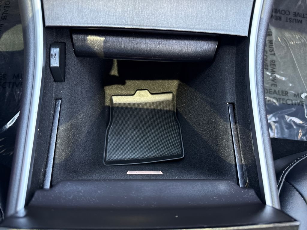 Used 2019 White Tesla Standard Range Plus image 29