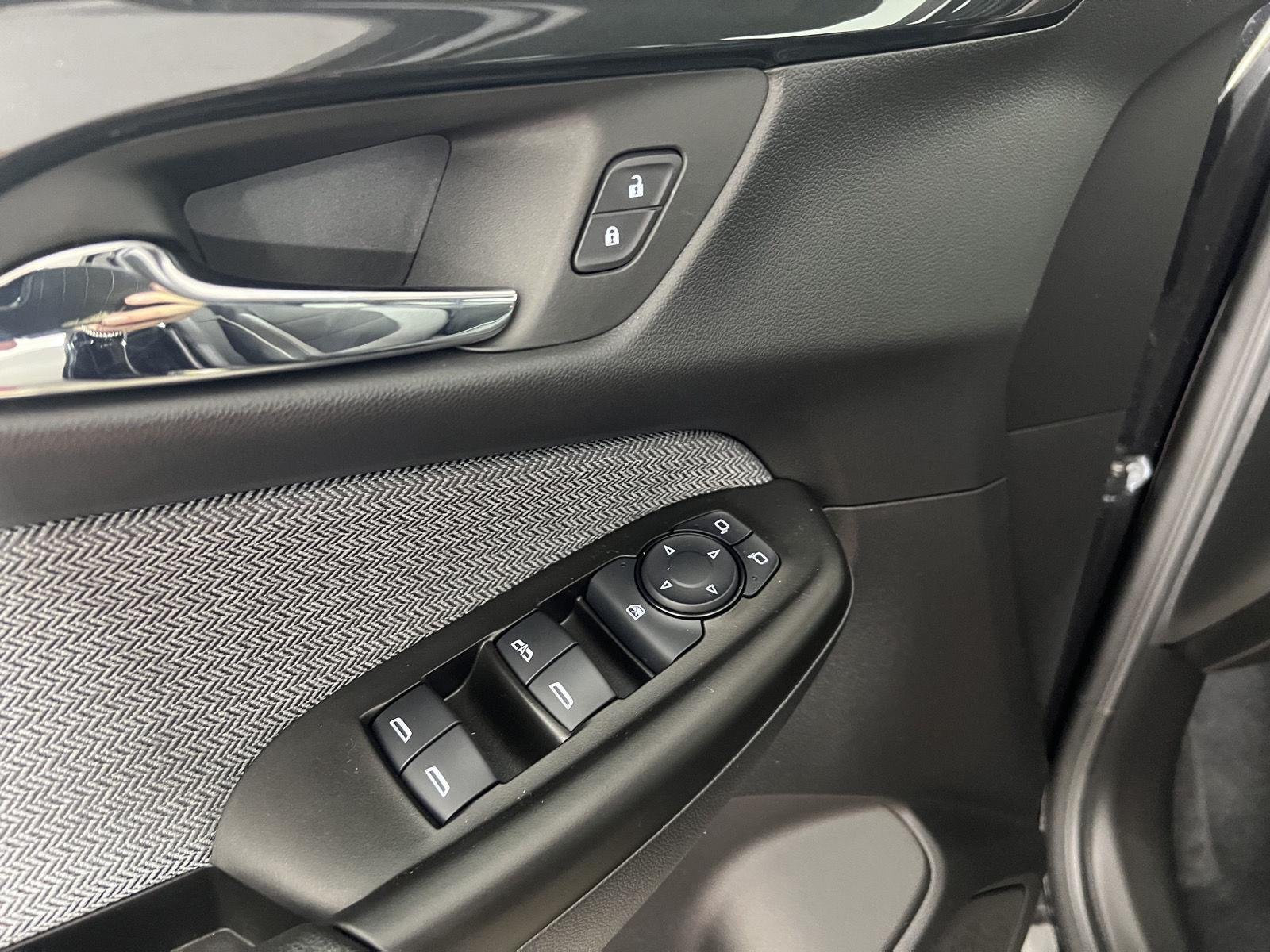 Used 2025 Mosaic Black Metallic Chevrolet LS image 15