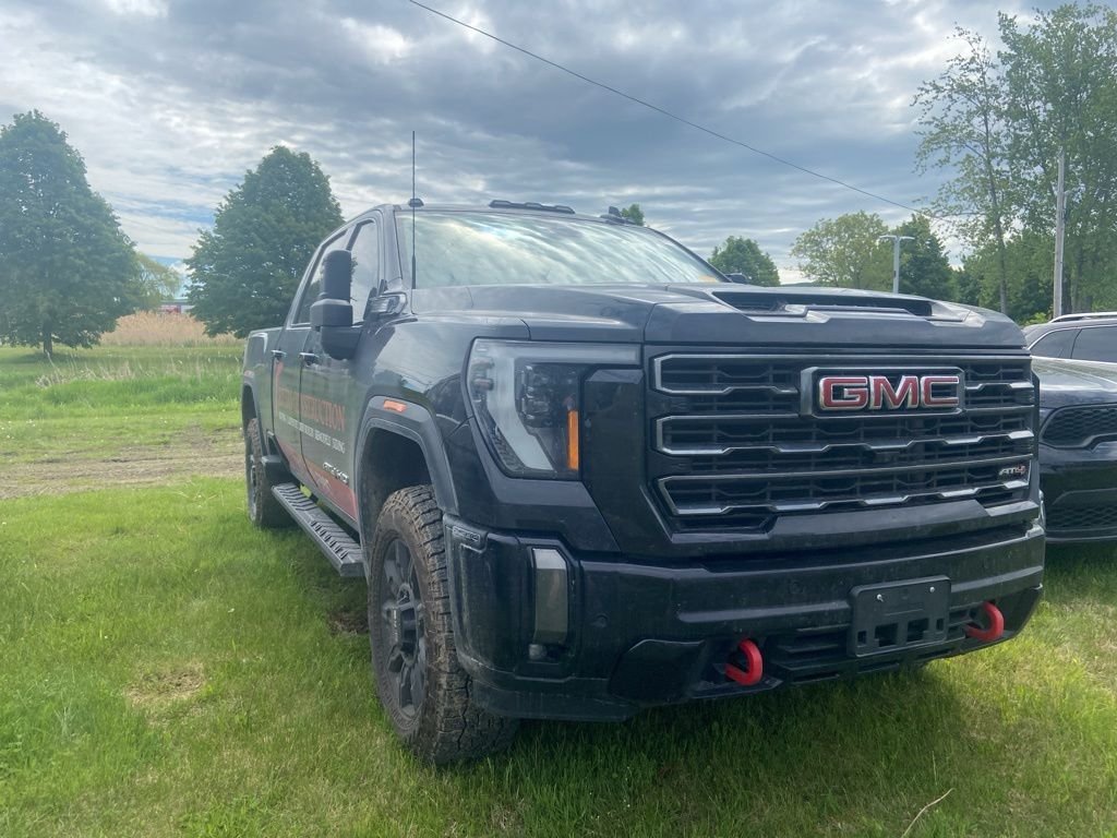 2024 GMC Sierra 4WD Crew Cab Standard Box AT4's photo