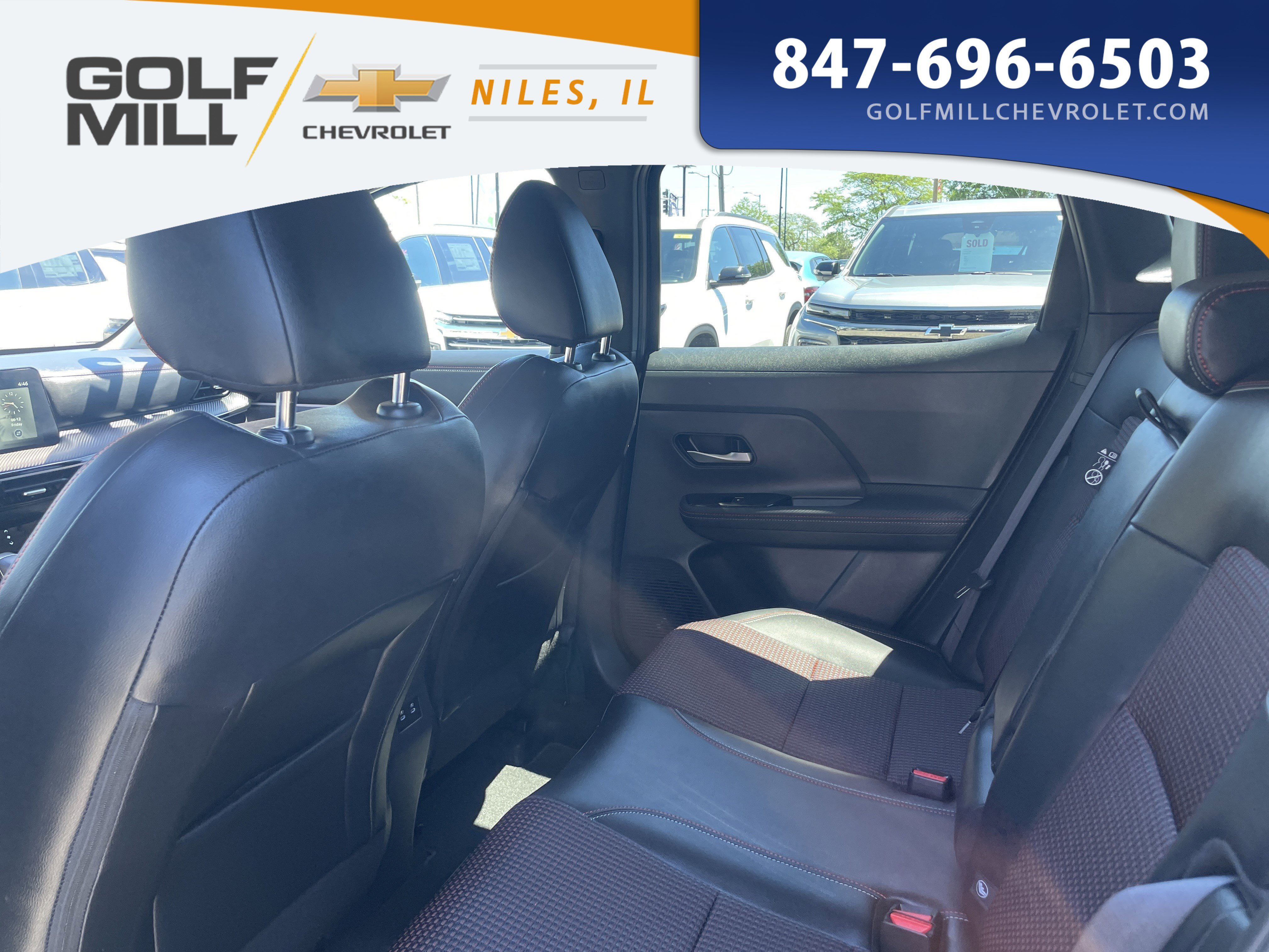 Used 2025 Super Black Nissan SR image 24