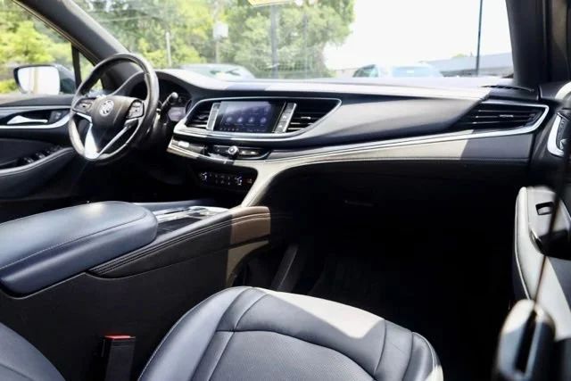 Used 2023 Ebony Twilight Metallic Buick Essence image 40