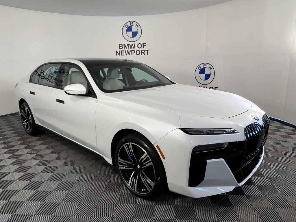 Used 2024 Mineral White Metallic BMW 760i xDrive image 1