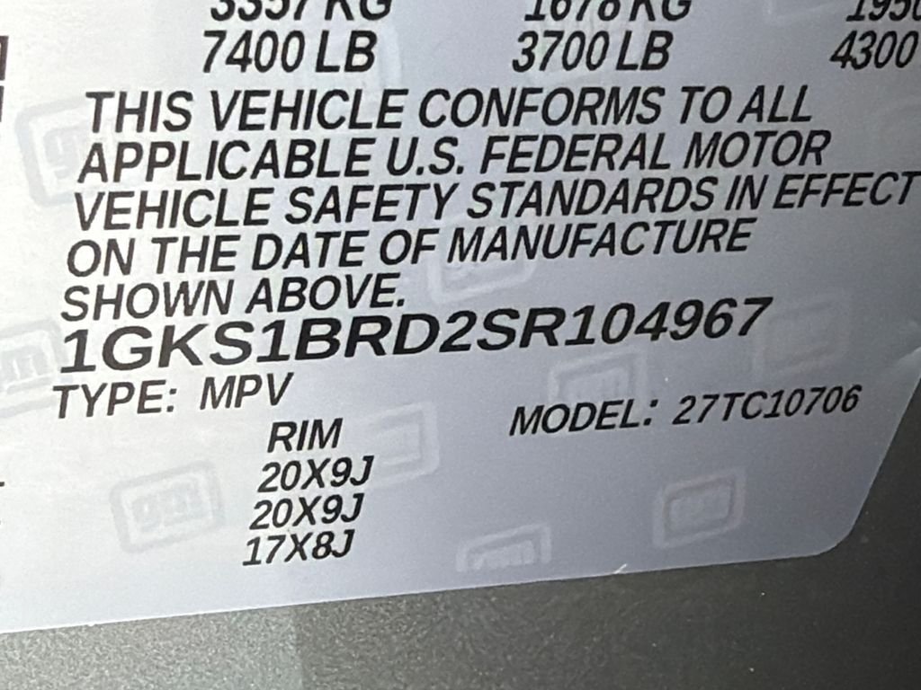 Used 2025 Silver GMC Elevation image 32