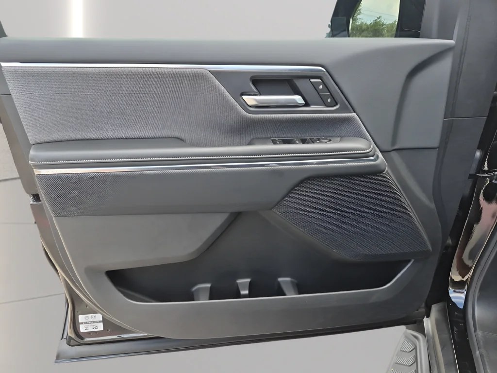 New 2026 GMC Sierra EV Elevation Standard Range, photo 15