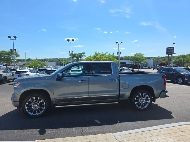 Used 2023 Gray Chevrolet High Country image 5