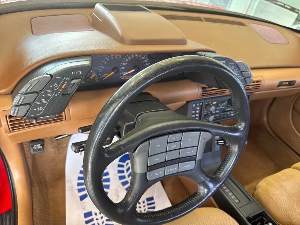 1990 Pontiac Grand Prix - Photo 36