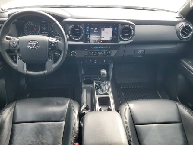 Used 2018 Super White Toyota SR5 image 26