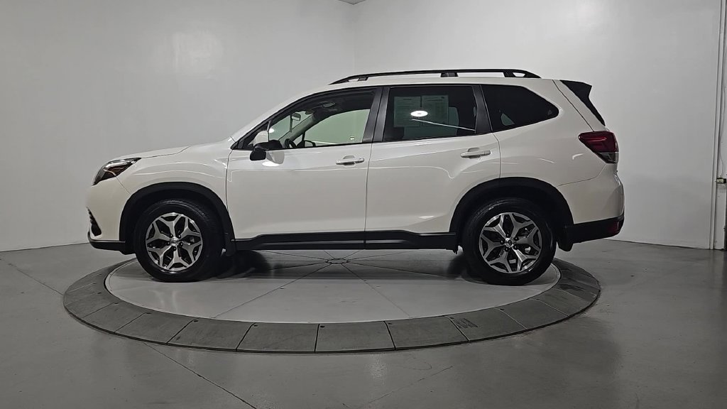 Certified Used 2024 White Subaru Premium image 6