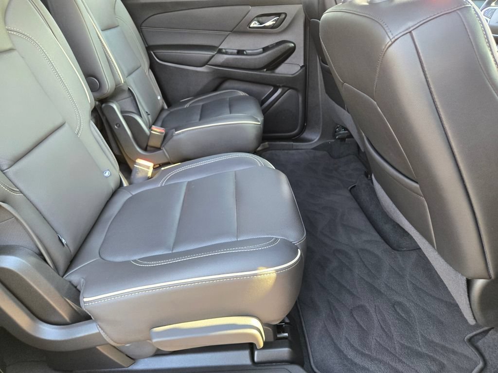 2023 Chevrolet Traverse Premier - Photo 14