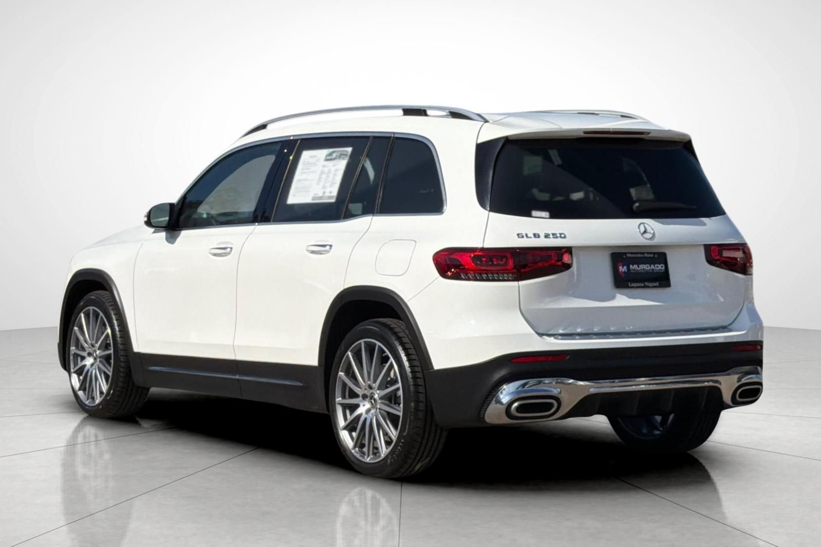 Certified Used 2022 White Mercedes-Benz GLB 250 image 13