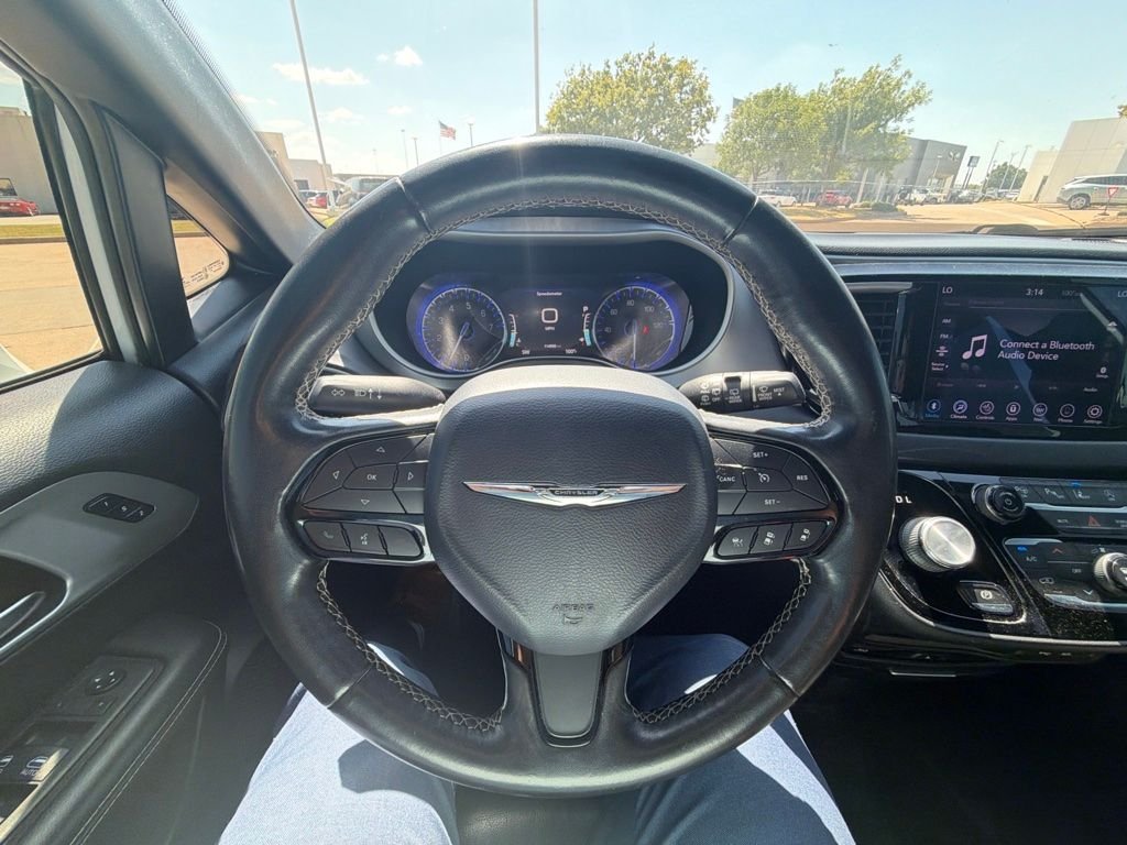 Used 2020 White Chrysler Touring L Plus image 14