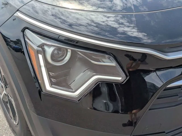 New 2026 Aurora Black Pearl Kia LX image 9