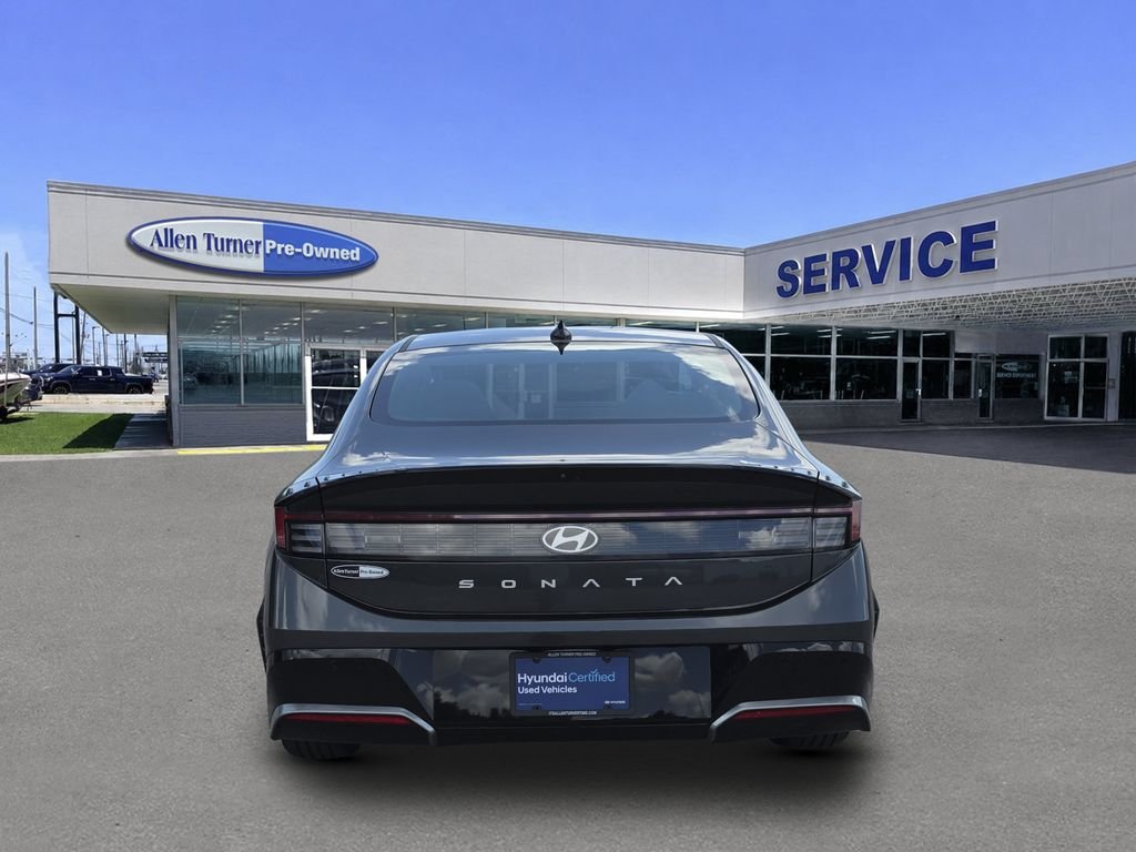 Used 2025 Portofino Gray Hyundai SEL image 7