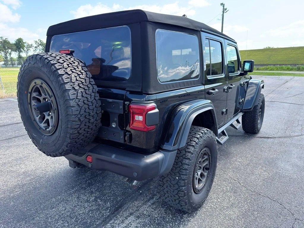 Used 2023 Black Jeep Rubicon 392 image 7