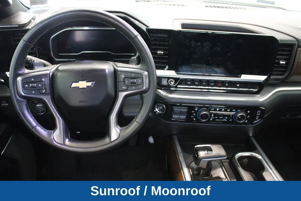 Used 2024 Pearl Chevrolet High Country image 7