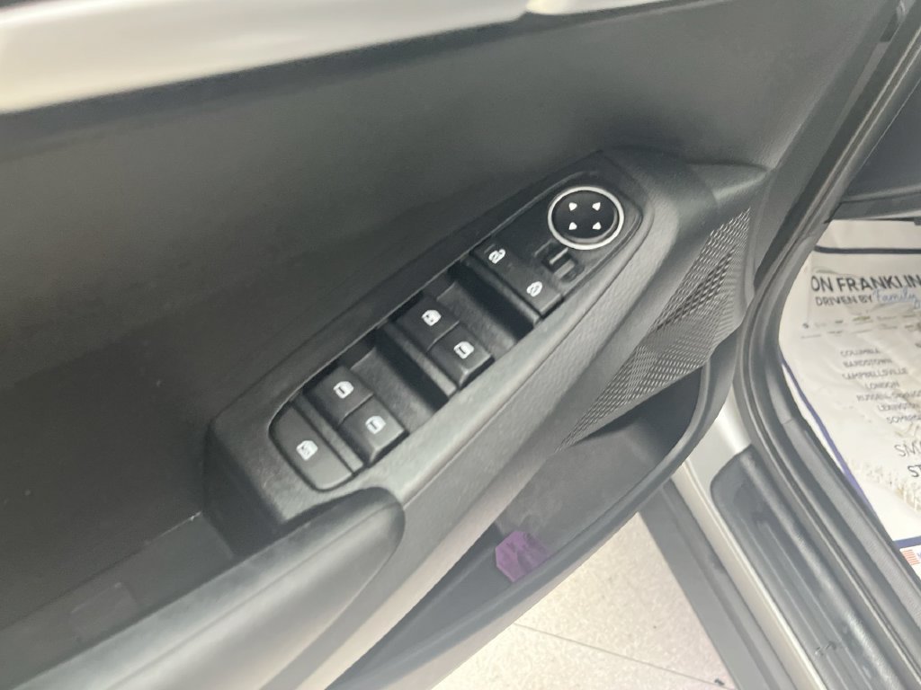 Used 2023 Silver Kia SX image 17