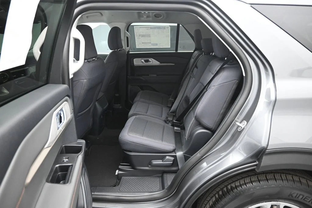New 2026 Carbonized Gray Metallic Ford Active image 18