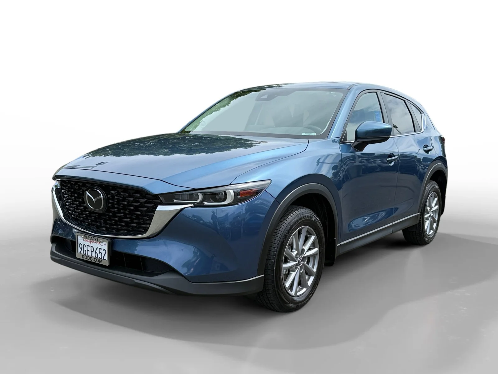 2023 Mazda CX-5 S Preferred package Auto AWD's photo